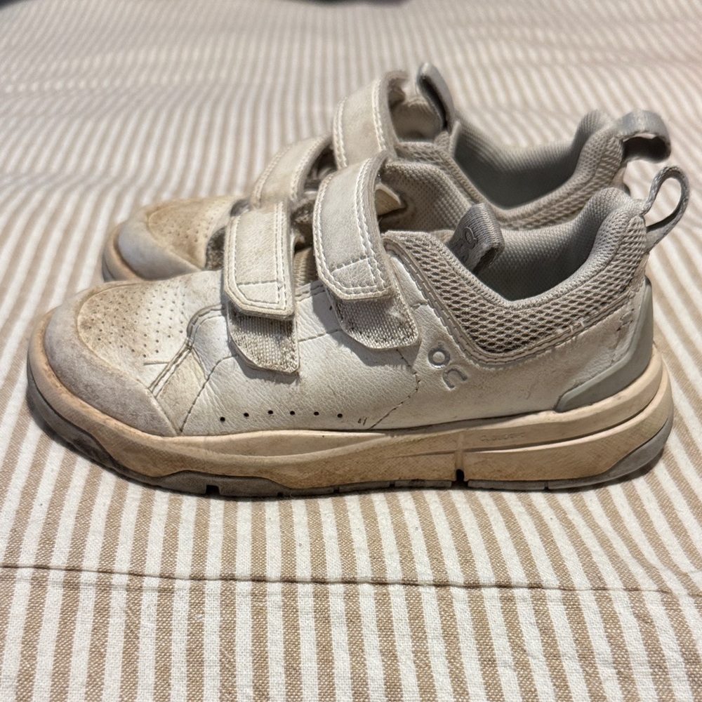 On Running Kids Cream Sneakers
